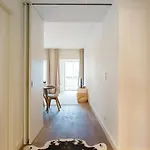 Guestready - Beautiful Flat Near National Museum Lisbona